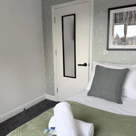 52 Ring Road 5 Shared House Cosy * Leeds (West Yorkshire)
