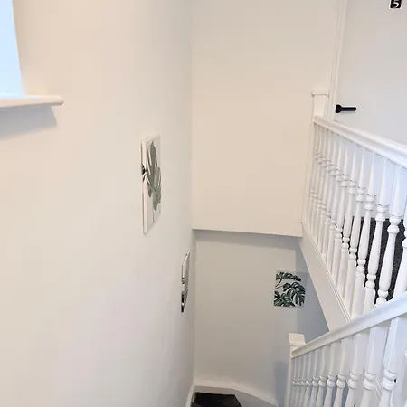 52 Ring Road 5 Shared House Cosy