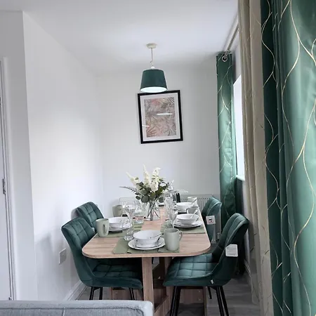 52 Ring Road 5 Shared House Cosy * Leeds (West Yorkshire)